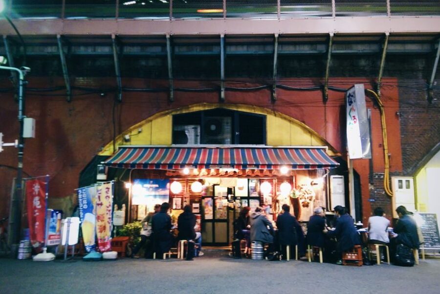 Tokyo: 3-Hour Food Tour of Shinbashi at Night - Seared Wagyu and the pleasure of a small portion