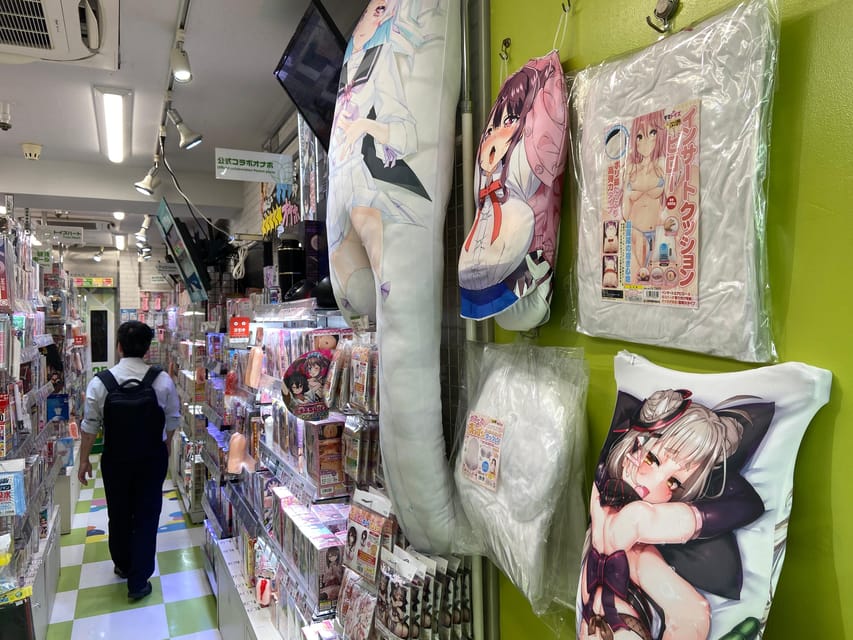 Tokyo: Akihabara Private Hentai Tour - Understanding hentai in its cultural setting