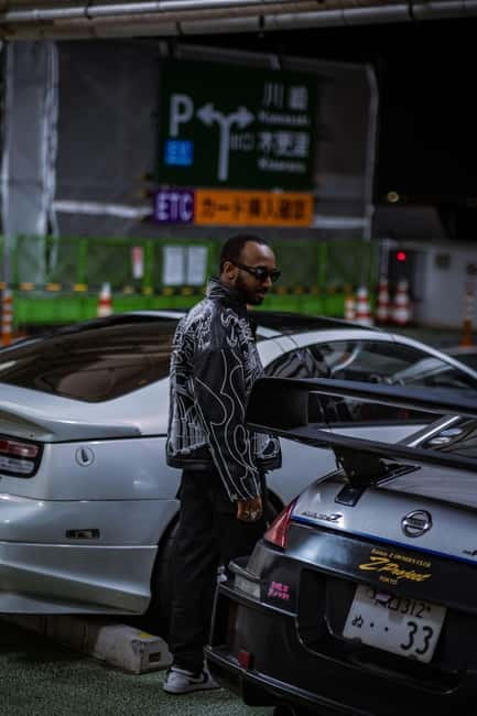 Tokyo and Daikoku by night in a Fast and Furious Skyline 34 - Which car might you ride in?