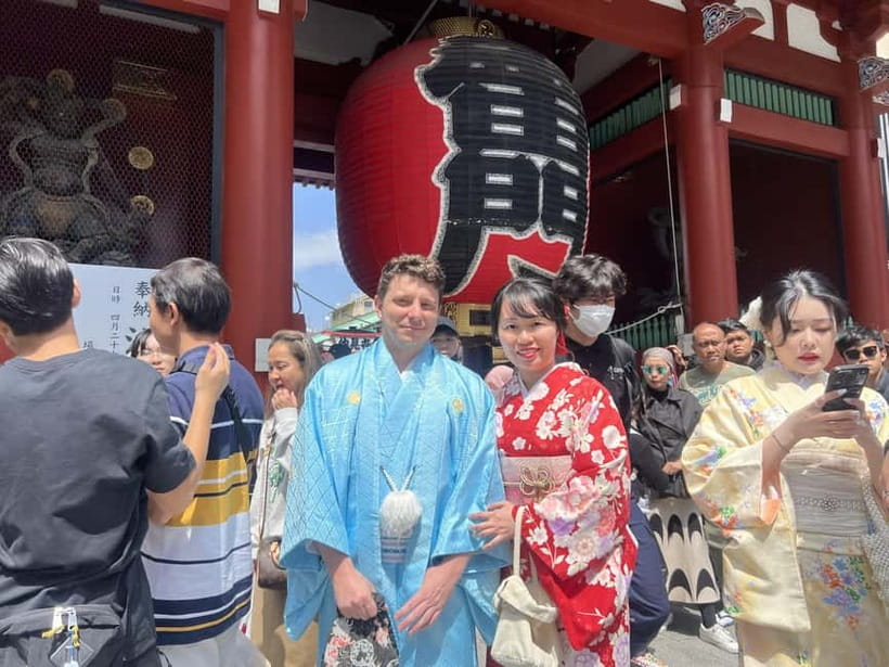 Tokyo: Asakusa and Tokyo’s Oldest Temple Senso-ji Tour - Who should book this Asakusa walk?