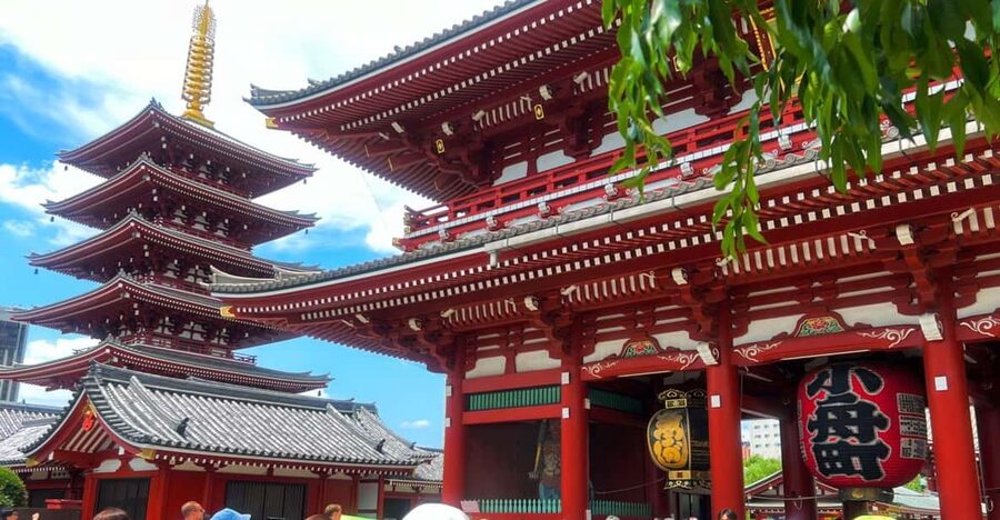 Tokyo: Asakusa and Tokyo’s Oldest Temple Senso-ji Tour - Meeting near Asakusa Station