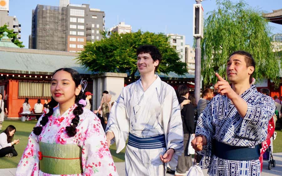 Tokyo: Asakusa Kimono Rental Experience - Why the return time matters