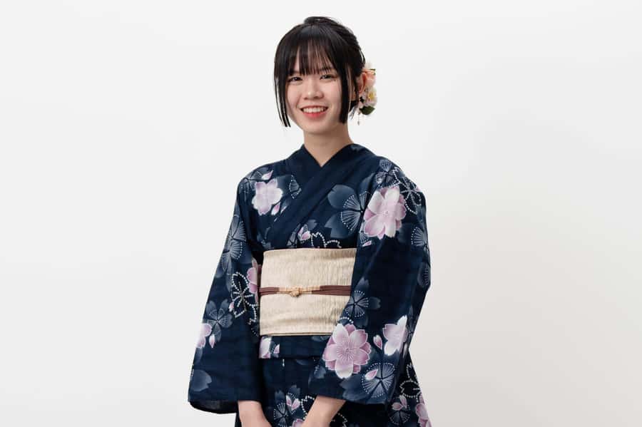 Tokyo Asakusa: Miu Kimono Rental and Optional Photoshoot - A good choice for family portraits