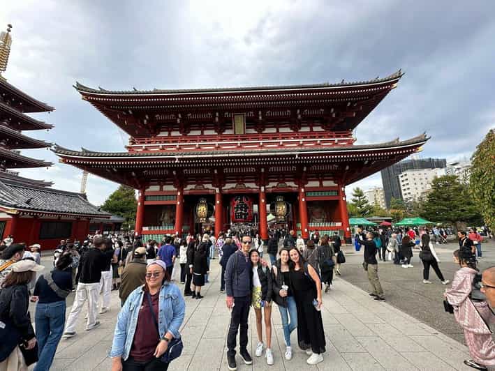 Tokyo Asakusa & Senso-Ji Walking tour With A Guide - Kaminarimon Gate and the approach to Senso-ji