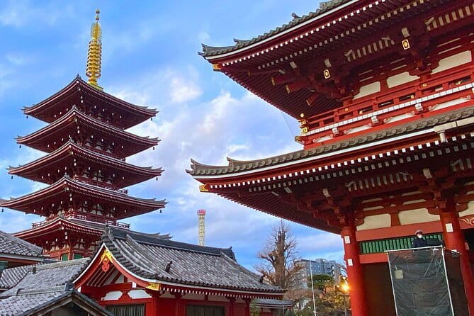 Tokyo: Asakusa Temple & Shrine Walking Tour with Local Guide - Starting beside the Sumida River