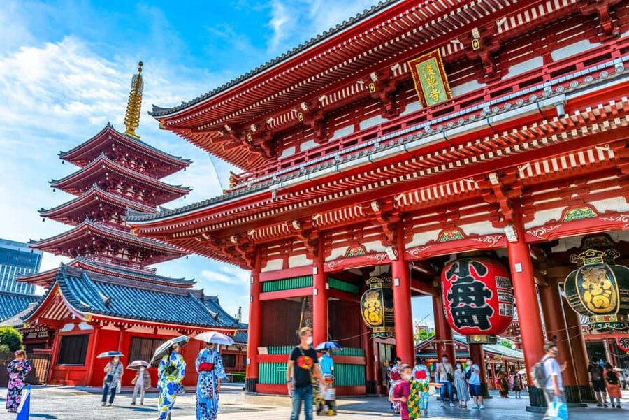 Tokyo: Asakusa & Tokyo’s Oldest Temple Senso-ji Walking Tour - Meeting at Kaminarimon Police Station
