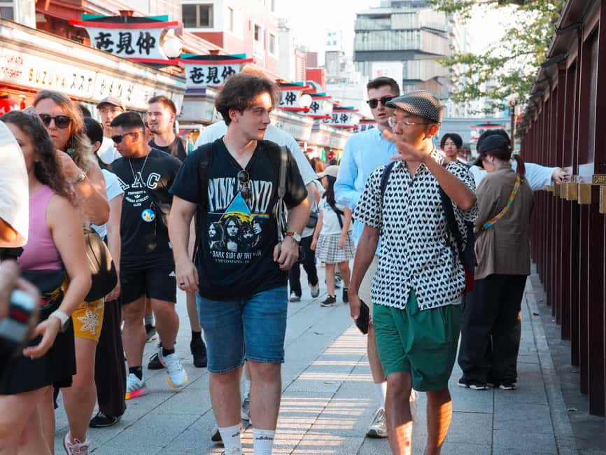 Tokyo: Asakusa & Tokyo’s Oldest Temple Senso-ji Walking Tour - What the Guides Add