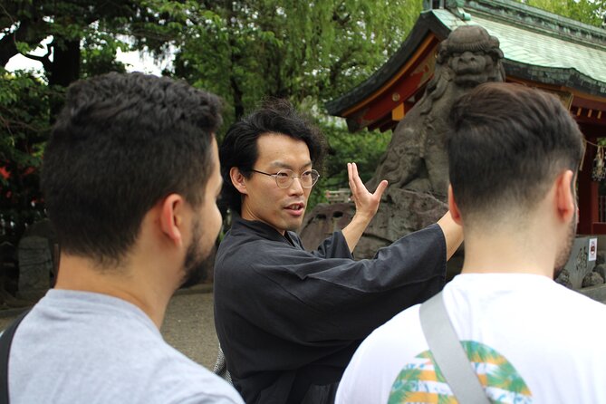 Tokyo: Asakusa Walking Tour with Japanese Comedian - Senso-ji and the main hall finish