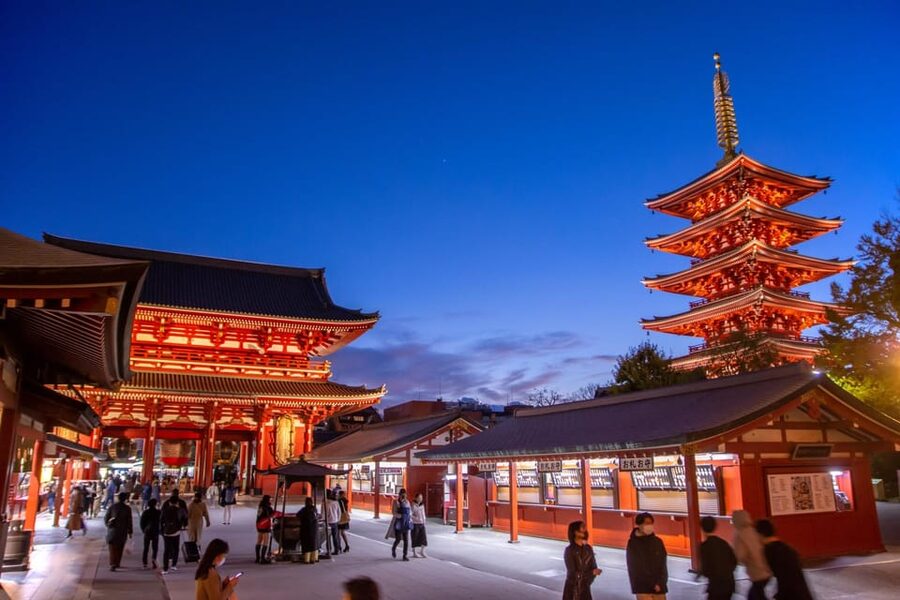 Tokyo: Asakusa Walking Tour with Sensoji Temple Visit - Asakusa Shrine and the difference between Buddhist and Shinto sites