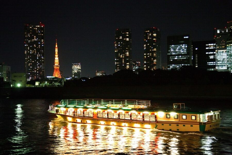 Tokyo Bay: Traditional Japanese Yakatabune Dinner Cruise - Boarding at Funasei Pier in Shinagawa