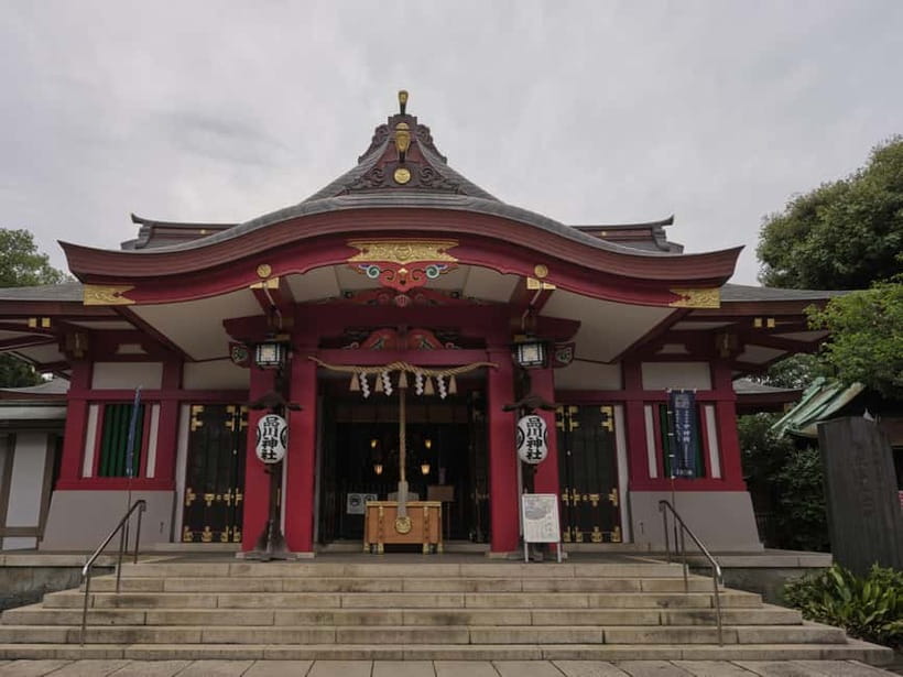Tokyo: Calligraphy Experience with yukata or Samue - Arriving beside the nursery and temple