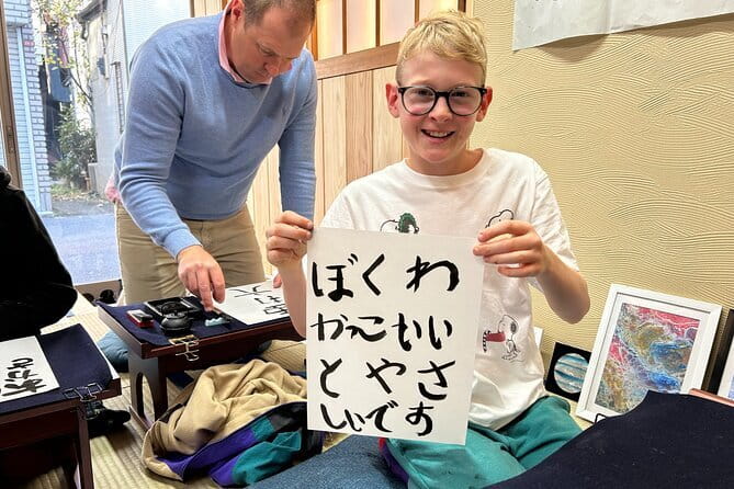 Tokyo: Calligraphy Workshop & Original T-Shirt Creation - Adding your kanji to an original T-shirt