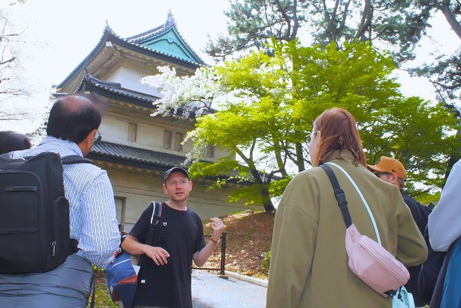 Tokyo Castle, Imperial Palace, Shogun & Garden Walking Tour - What this Imperial Palace walk really shows you