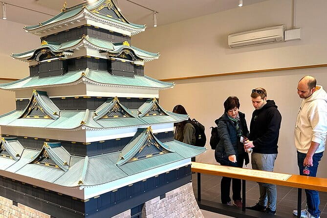 Tokyo Castle & Imperial PalaceーShogun Walking Tour - Key points to know before booking