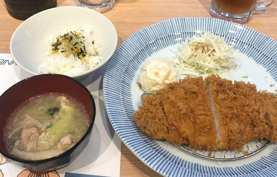 Tokyo: Challenge Sumo Wrestlers and Enjoy Meal - Tonkatsu at Lunch or Sukiyaki at Dinner