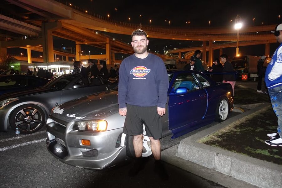 Tokyo: Daikoku Car Meet Tour at Night with JDM Guides - APIT, engines, parts, and souvenirs