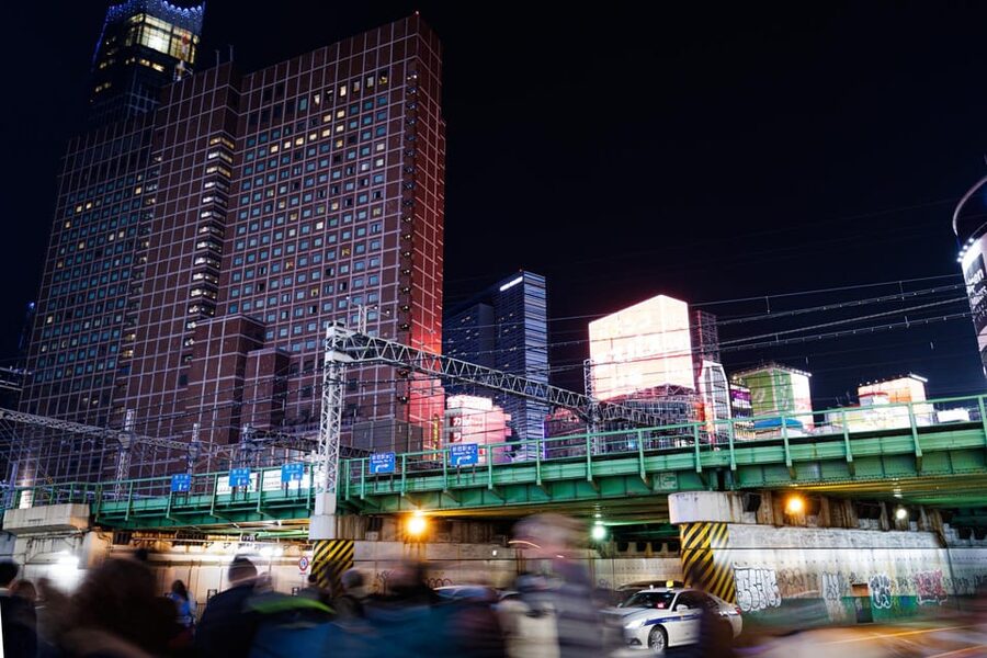 Tokyo: Dark Side of Tokyo Shinjuku Red Light Walking Tour - Golden Gai, tiny bars and a very different scale