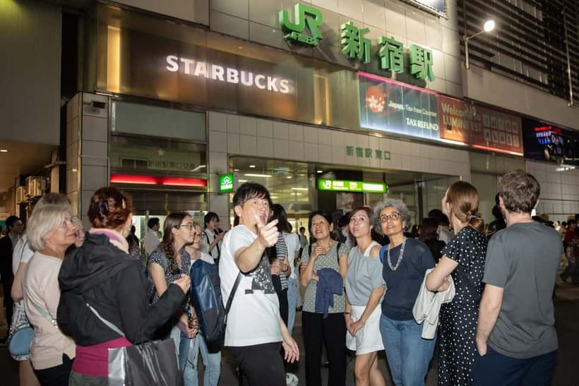 Tokyo: Dark Side of Tokyo Shinjuku Red Light Walking Tour - Meeting at Shinjuku Station without losing your group