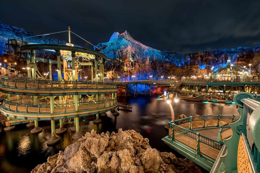 Tokyo DisneySea: 1-Day Ticket & Private Transfer - Entering with the e-ticket and passport