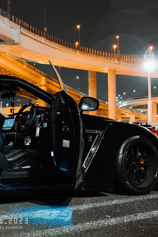 Tokyo Drift: Daikoku PA Supreme Car Experience 大黒PA - From Shibuya to Yokohama in a comfortable van