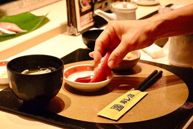 Tokyo: Food Tour in Ueno with 10+ Tastings of Japanese Classics - Why Ueno is a smart place for a food walk