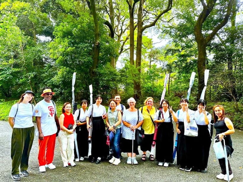 Tokyo: Full Course Tour: Explore 10 Must-Sees & Hidden Gems - Meiji Jingu, a forest pause in central Tokyo