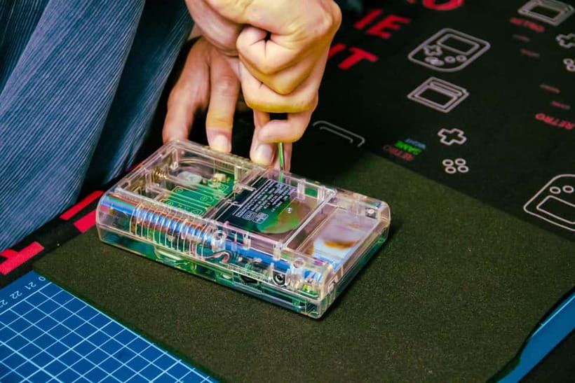Tokyo: Gameboy Mod Workshop at Akihabara - What $360 gets you