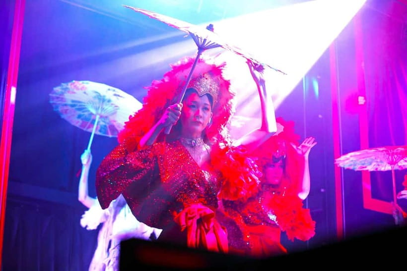 Tokyo GINZA: KONPARU Japanese Cabaret Show with Drink - The 50-minute Japanese-style cabaret