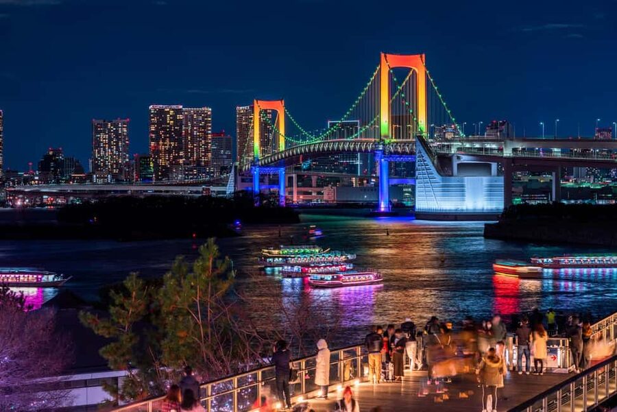 Tokyo: Go Daikoku PA Fast & Furious 3 Sports Car Meetup - The best guides and what they add