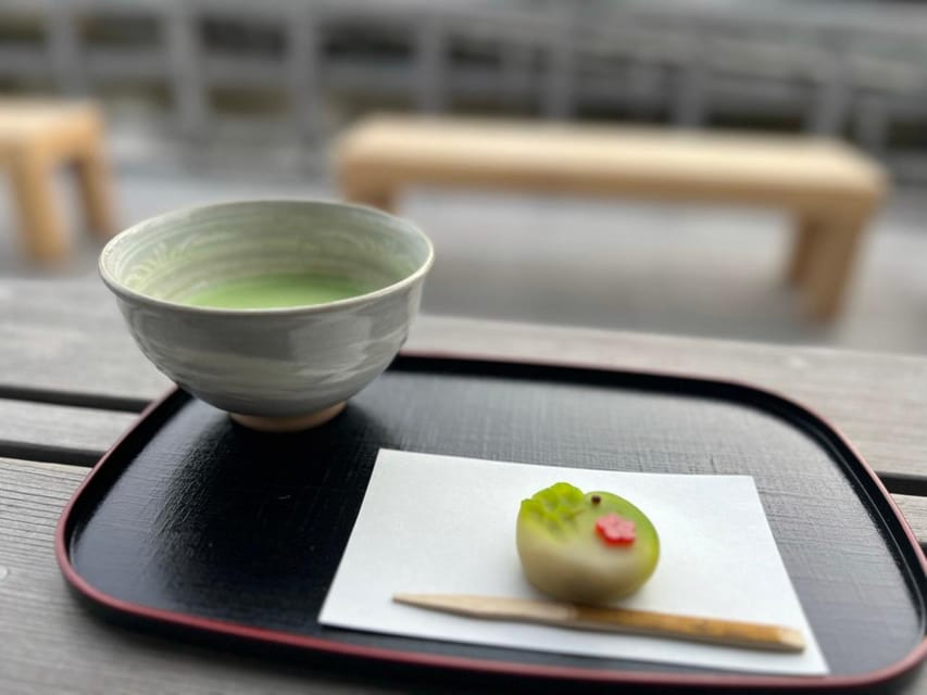 Tokyo: Hama-rikyu Gardens tour with Japanese Tea & Sweets - Why Hama-rikyu Gardens feels different from a regular park