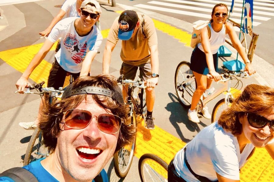 Tokyo: Hidden Gems Guided Bike Tour with Lunch - A short café pause and the ride back