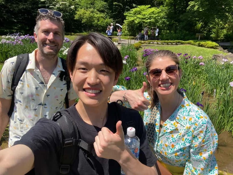 Tokyo: Imperial Palace East Gardens and Tokyo Station Tour - Seeing the palace area and Nijubashi