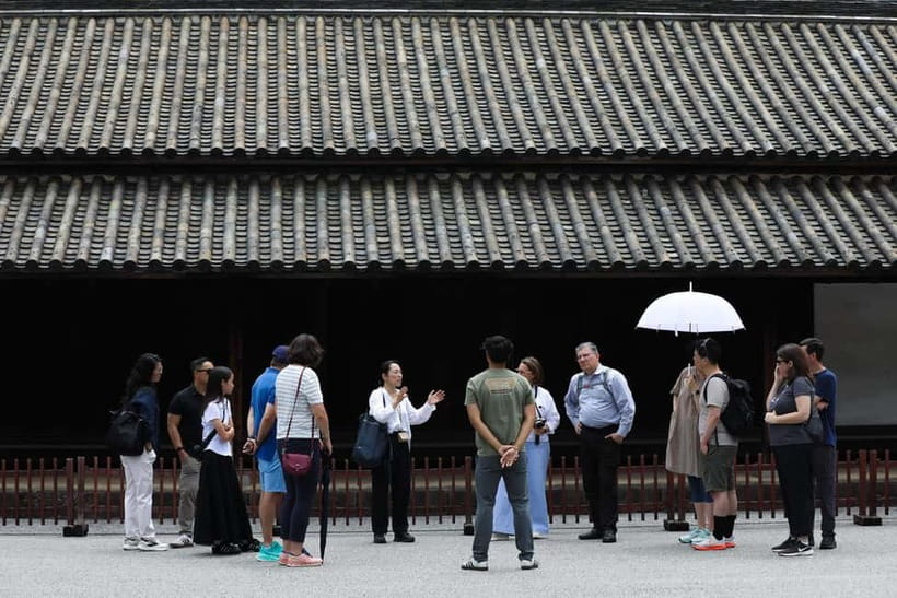 Tokyo: Imperial Palace East Gardens Walking Tour - Honmaru: reading a castle from its ruins