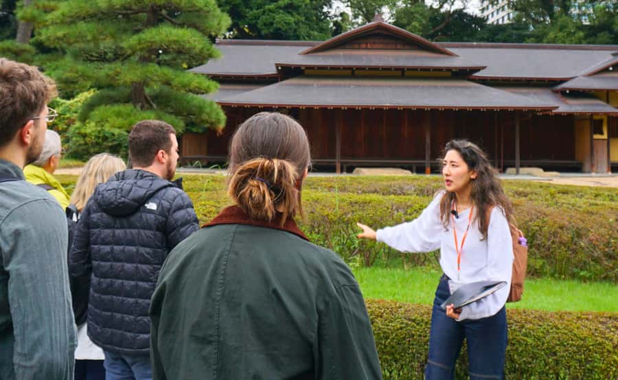 Tokyo: Imperial Palace Japanese History Walking Tour - Otemon Gate: the proper entrance to the old castle