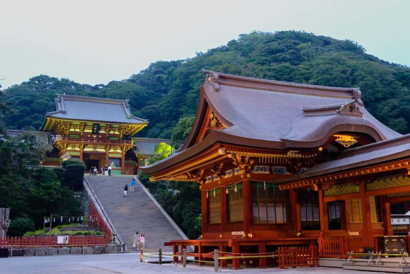Tokyo: Kamakura & Enoshima Day Tour with Pickup & Train Ride - Starting at Tokyo Station and getting the morning right