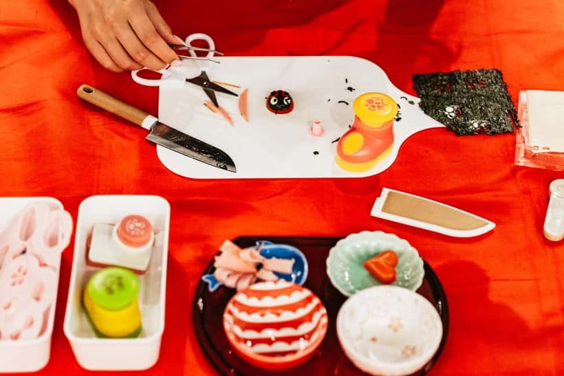Tokyo: Kawaii Bento Cooking Class – Cute Character Lunchbox - Choosing a panda, brown bear, or seasonal design