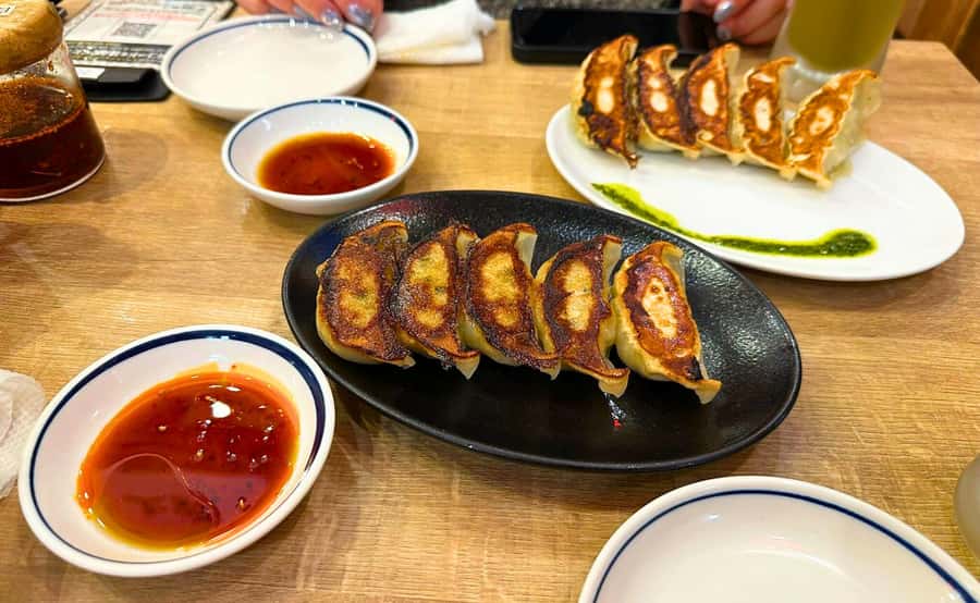 Tokyo: Locals´ Secret Food Tour // Eat like a Japanese - Who should book, and who should pass
