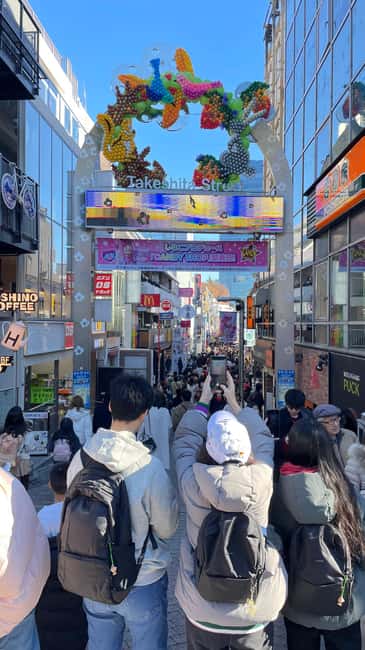 Tokyo: Meiji Jingu, Harajuku, Shibuya, and Shijuku Tour - Harajuku and Cat Street: two different shopping moods
