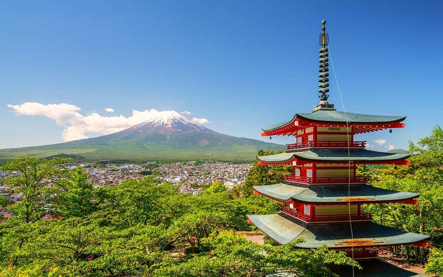 Tokyo: Mount Fuji Private Tour with Scenic Lunch Experience - Mount Fuji’s Fifth Station at 2,300 meters