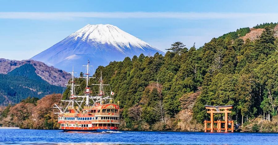 Tokyo Mt Fuji 5th St & Hakone Cruise Bus Tour w/Bullet Train - The bullet train finale from Odawara