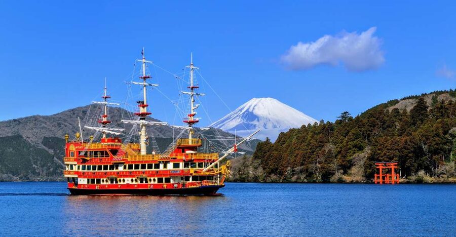 Tokyo: Mt. Fuji 5th Station & Hakone Cruise 1-Day Bus Tour - Riding up to Mt. Fuji’s 5th Station