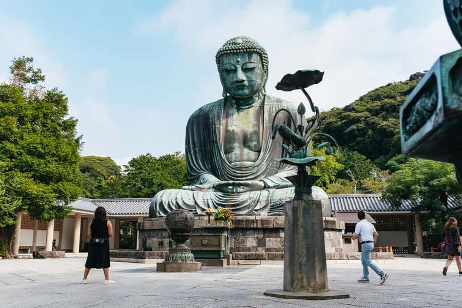 Tokyo: Mt. Fuji, Kamakura, Big Buddha, & Lake Ashi Day Trip - Starting in Tokyo and settling into the coach