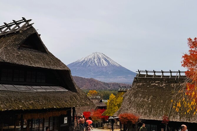 Tokyo: Mt.Fuji & Lake Kawaguchiko 1-Day Bus Tour w/Optional Lunch - Lake Kawaguchiko and the Craft Park stop