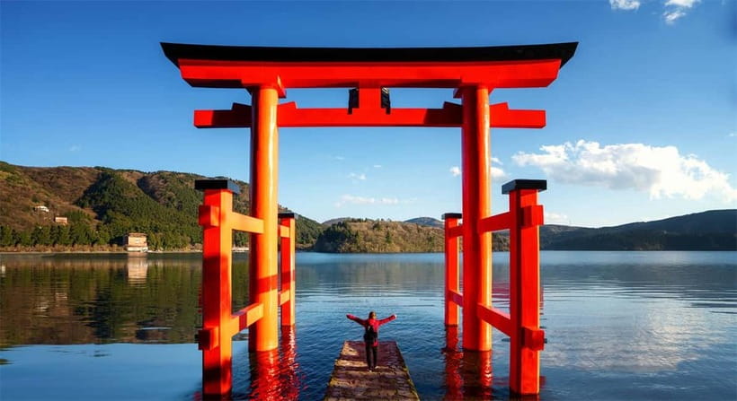 Tokyo: Mt. Fuji Tour, Hakone Ropeway, Owakudani, Lake Ashi - Lake Ashi by optional pirate ship