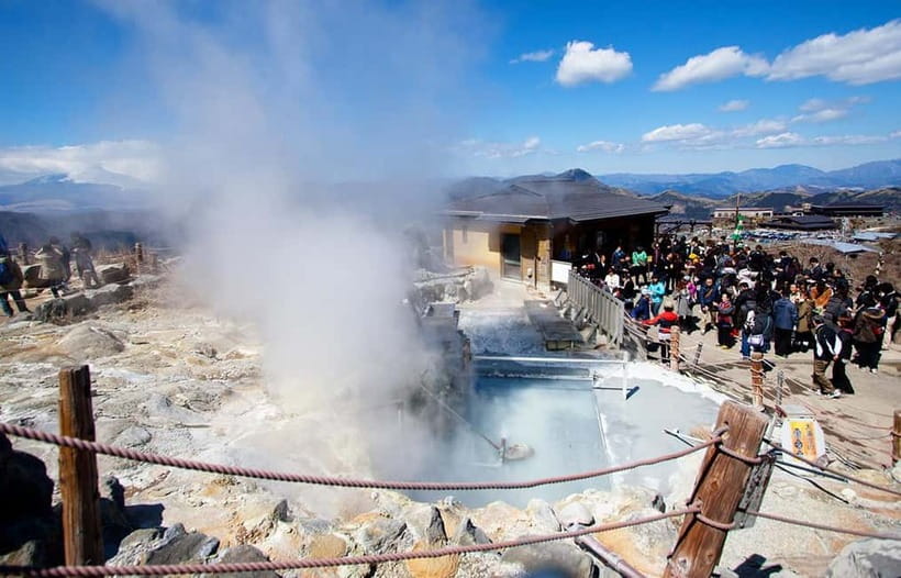 Tokyo: Mt. Fuji Tour, Hakone Ropeway, Owakudani, Lake Ashi - Food, timing, and the long ride back to Tokyo