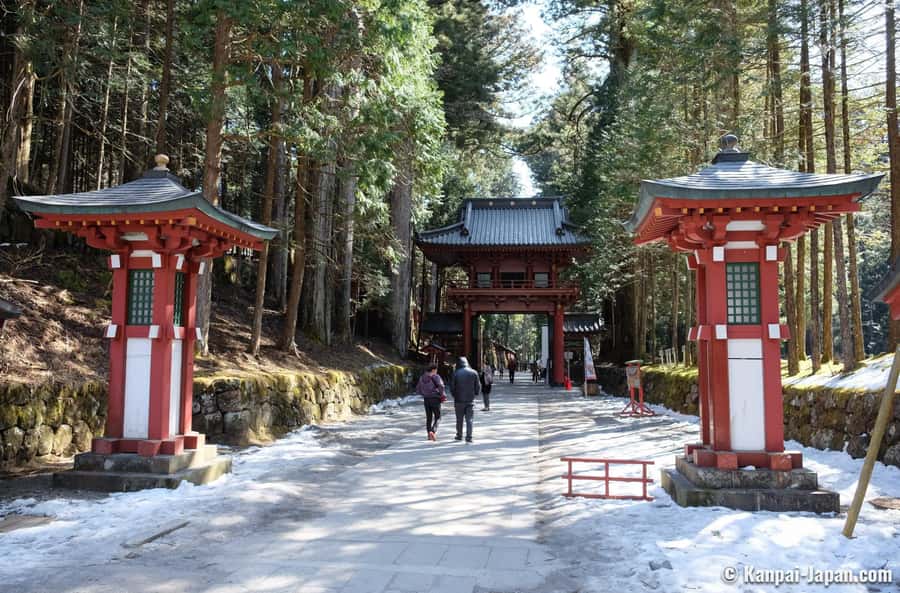Tokyo: Nikko Day Tour Shrines, Lake Chūzenji & Kegon Falls - Shinkyo Bridge is a brief but memorable stop
