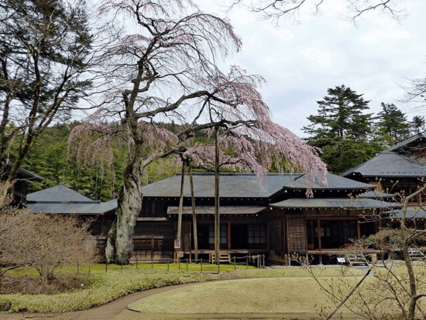 Tokyo: Nikko World Heritage Private Day Trip Hotel Pick-up - Tamozawa Imperial Villa: a change from shrine culture