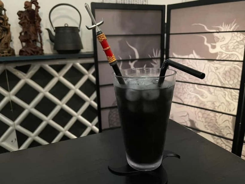 Tokyo: Ninja Experience Cafe Asakusa - Replica sword fighting brings the movie-star moment