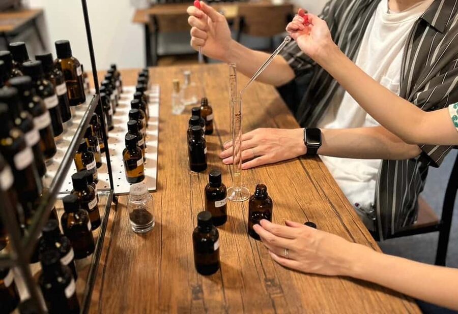 Tokyo Omotesando Original Perfume Making Experience/Workshop - A personal scent in the middle of Omotesando