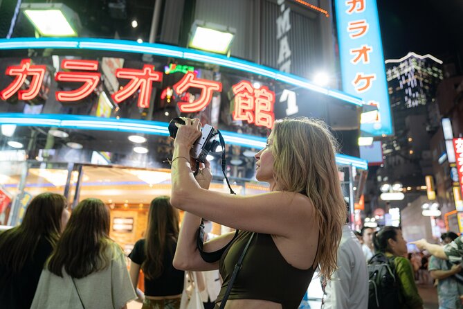 Tokyo Portrait Tour with a Professional Photographer - Moving toward Shinjuku for a different Tokyo mood